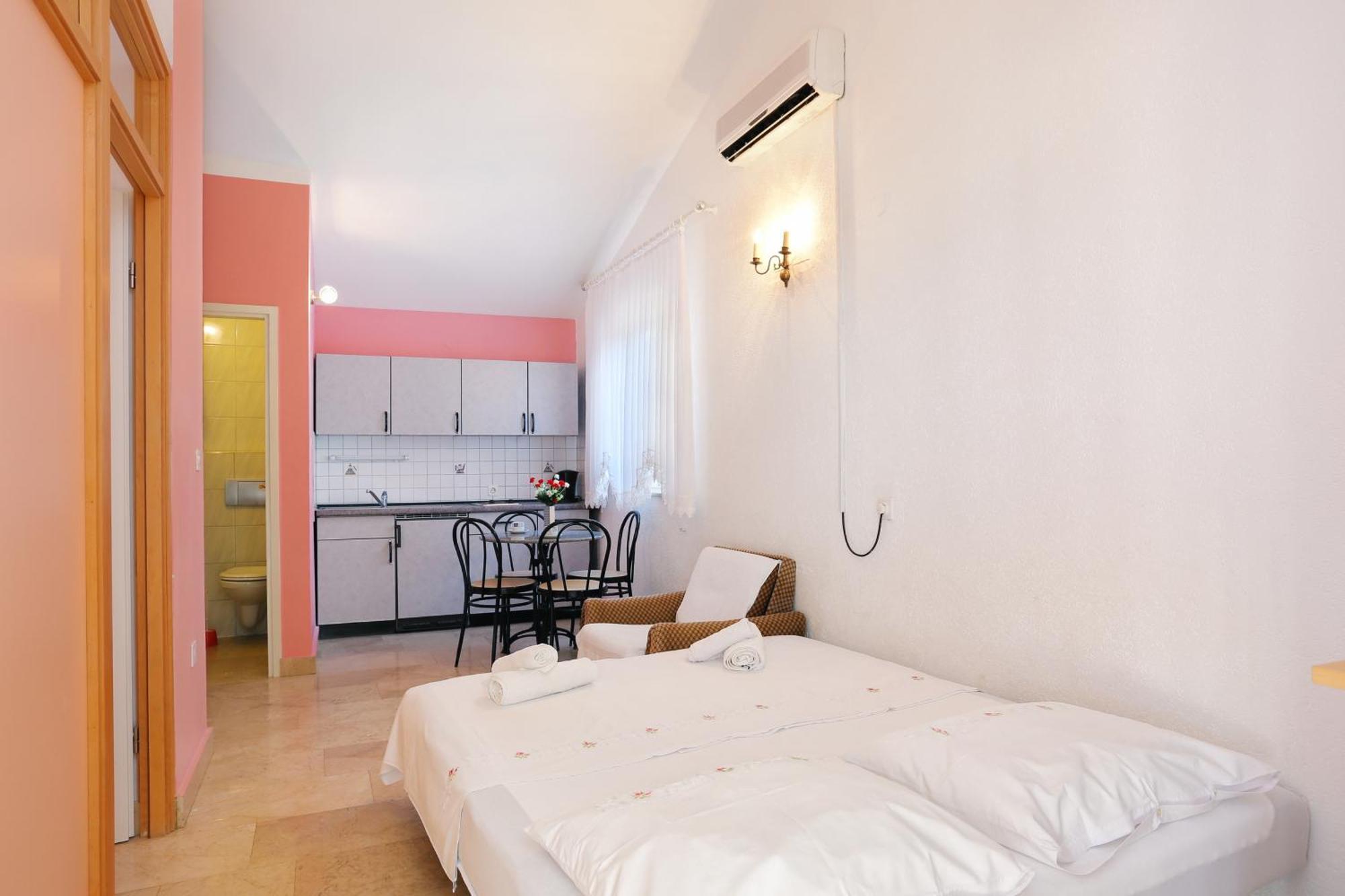 Apartments With A Parking Space Marusici, Omis - 18497 Mimice Rom bilde