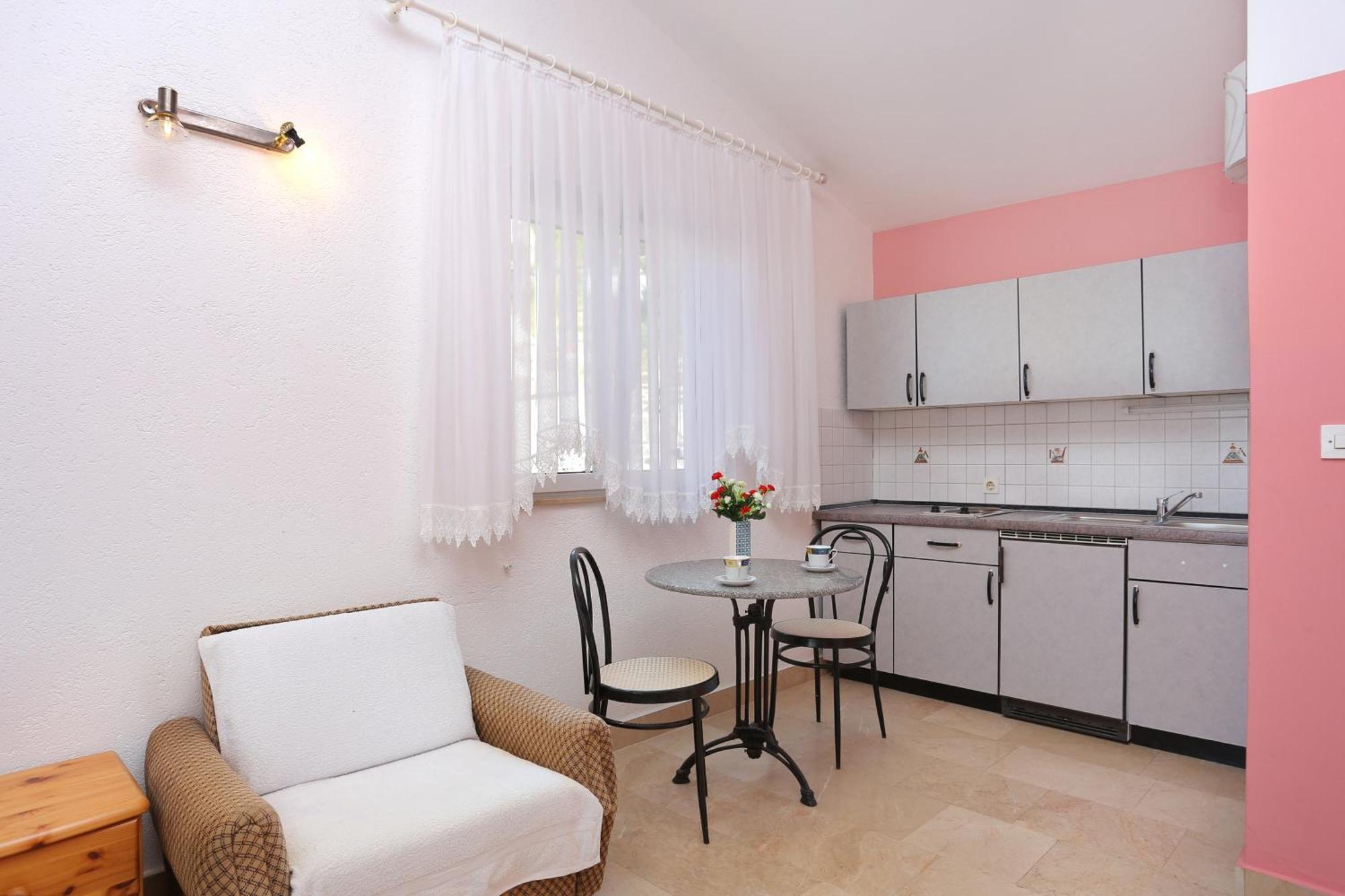 Apartments With A Parking Space Marusici, Omis - 18497 Mimice Rom bilde